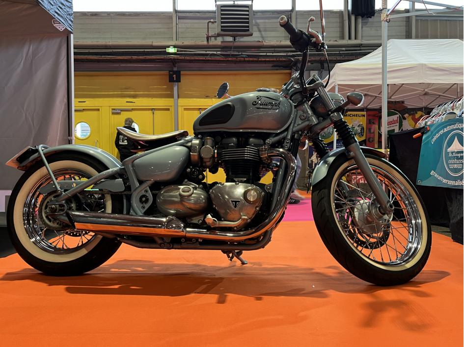 TRIUMPH 1200 BOBBER (Thunderbird 1949)