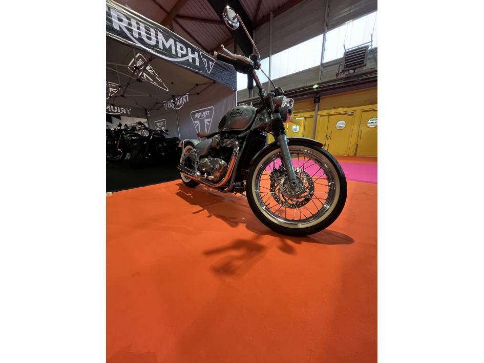 TRIUMPH 1200 BOBBER (Thunderbird 1949)