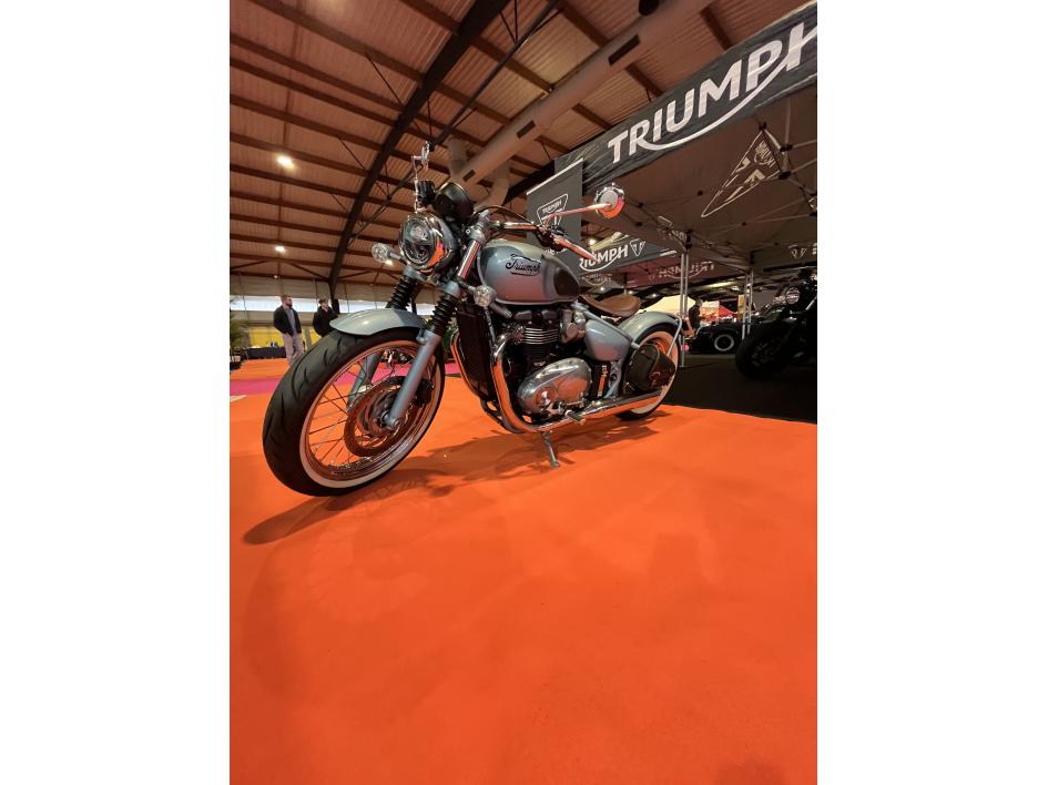 TRIUMPH 1200 BOBBER (Thunderbird 1949)