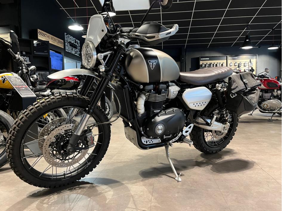 TRIUMPH SCRAMBLER 1200 XC