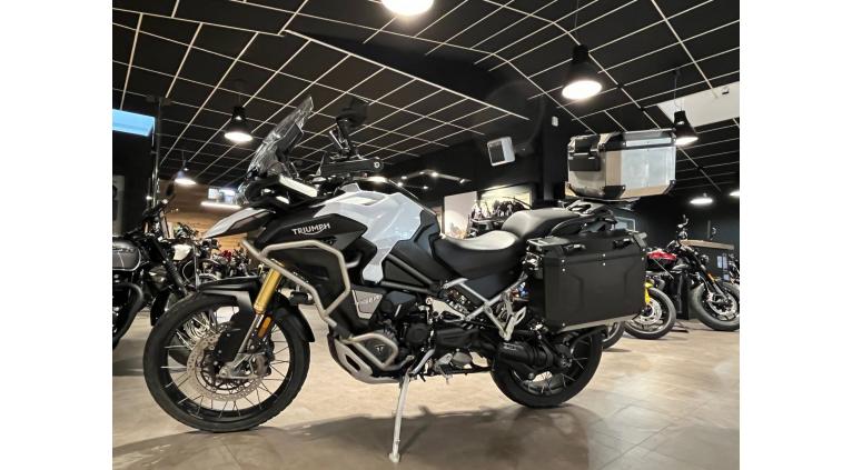 TRIUMPH TIGER 1200 RALLY EXPLORER