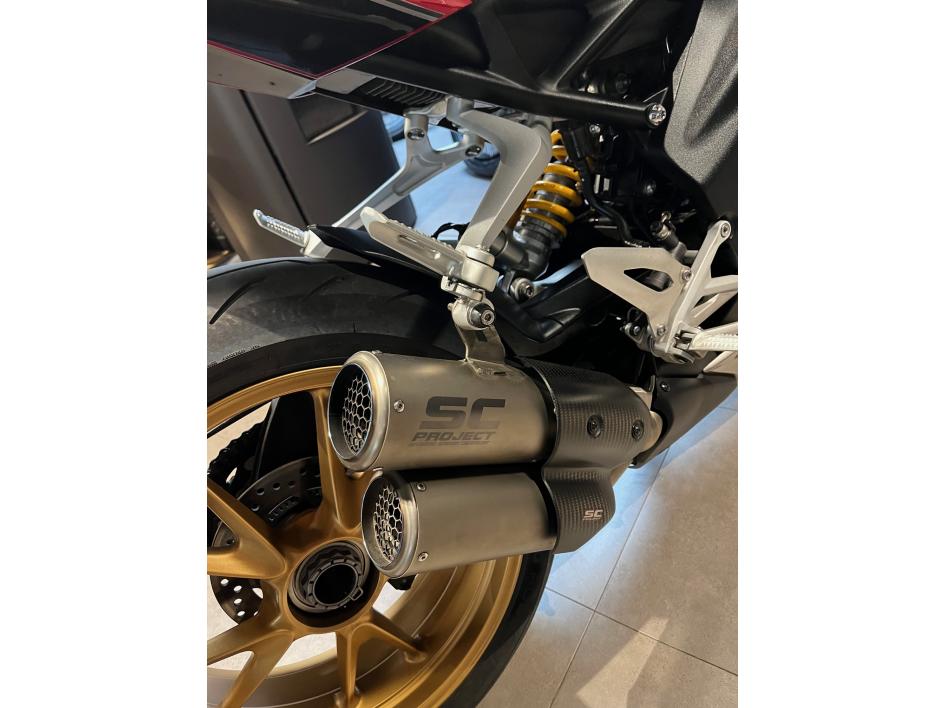 TRIUMPH SPEED TRIPLE 1200 RR