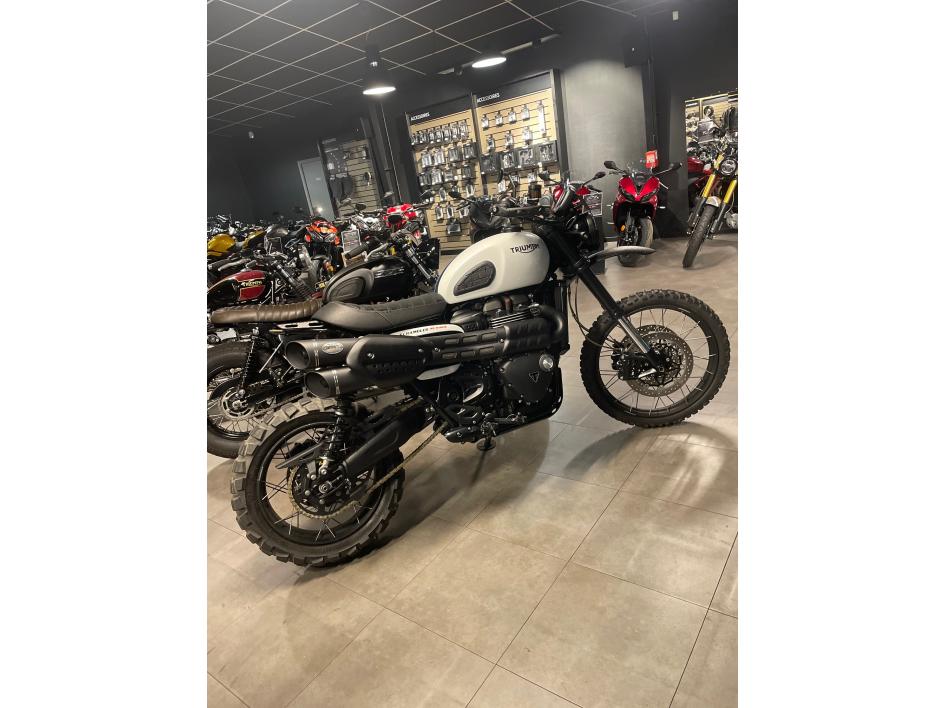 TRIUMPH SCRAMBLER 1200 XE X-TREM