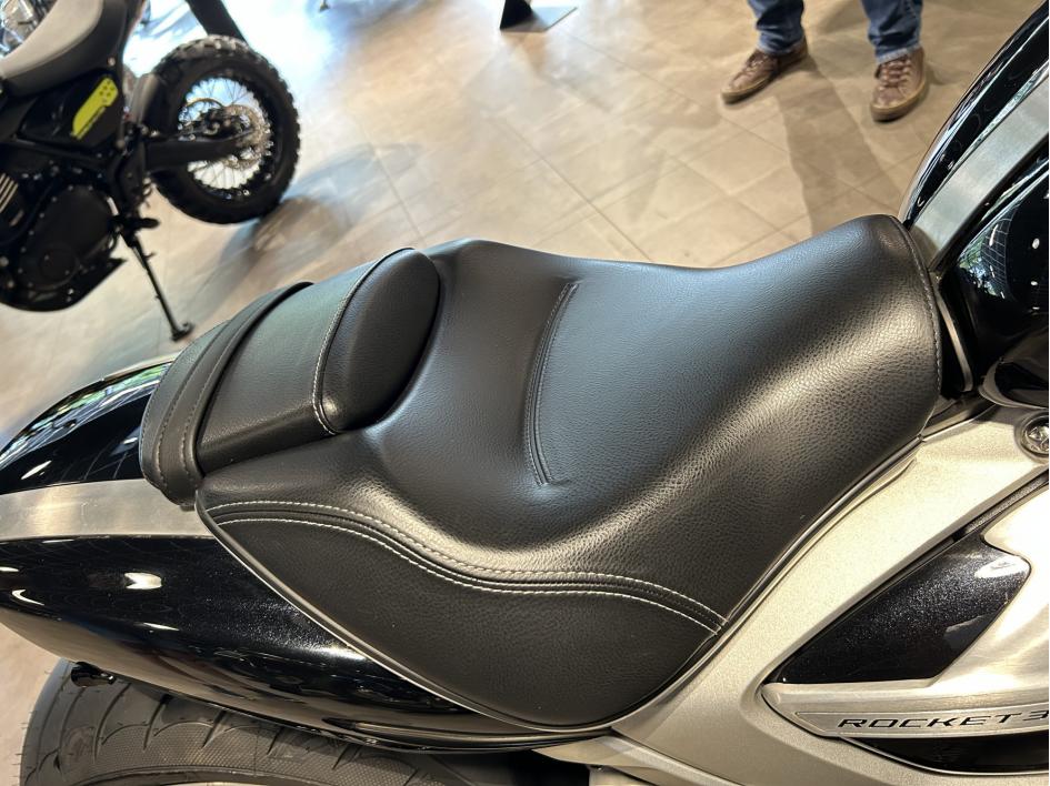 TRIUMPH ROCKET 3 GT/R - 1ERE MAIN - TRES NOMBREUSES OPTIONS