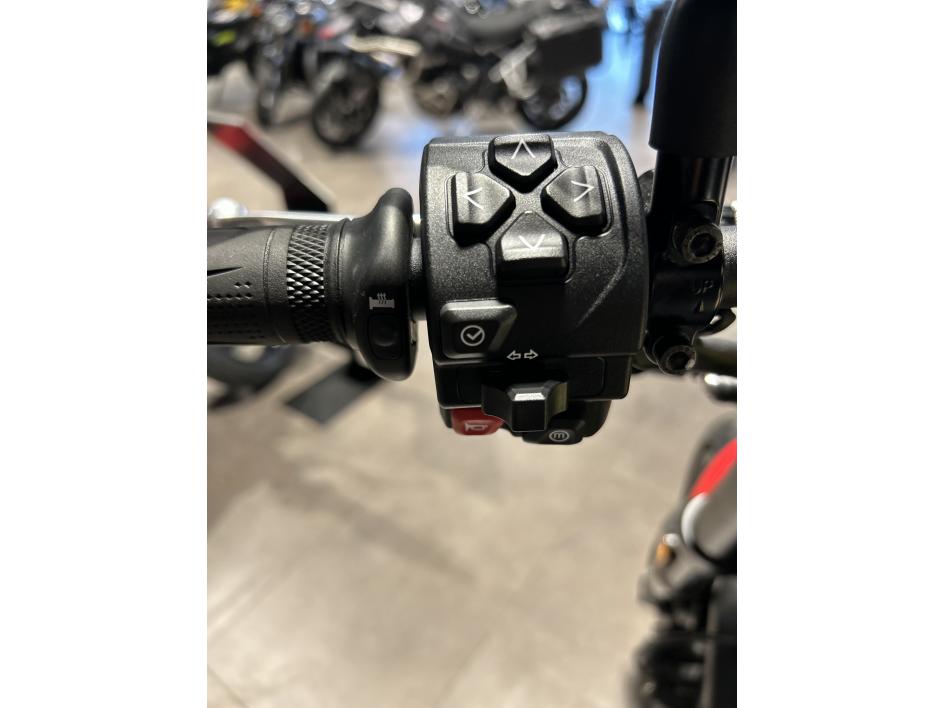 TRIUMPH TRIDENT 660 - ELIGIBLE A2