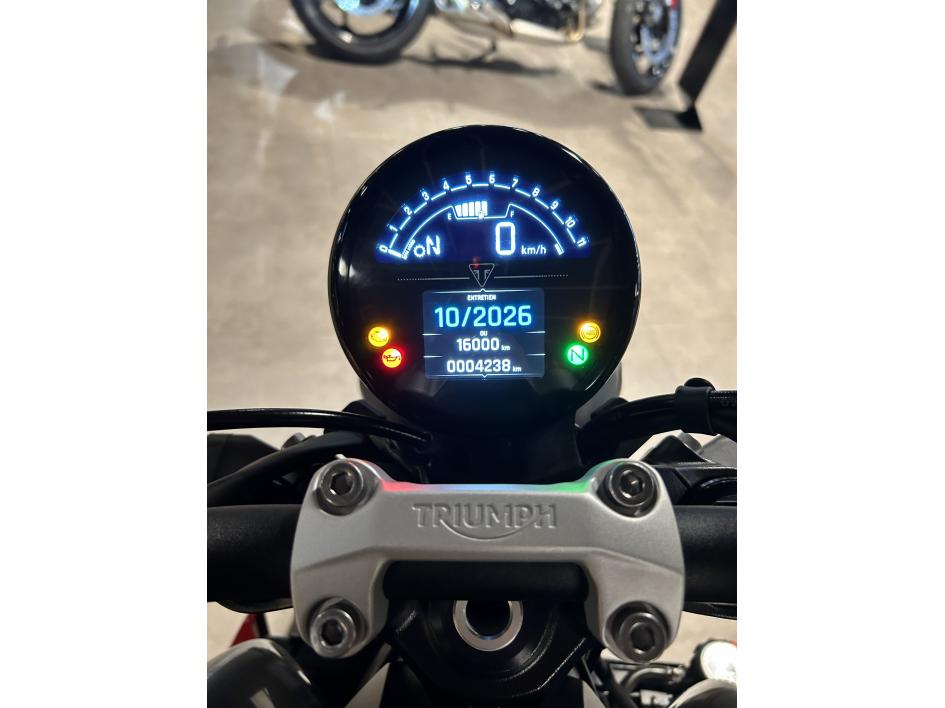 TRIUMPH TRIDENT 660 - ELIGIBLE A2