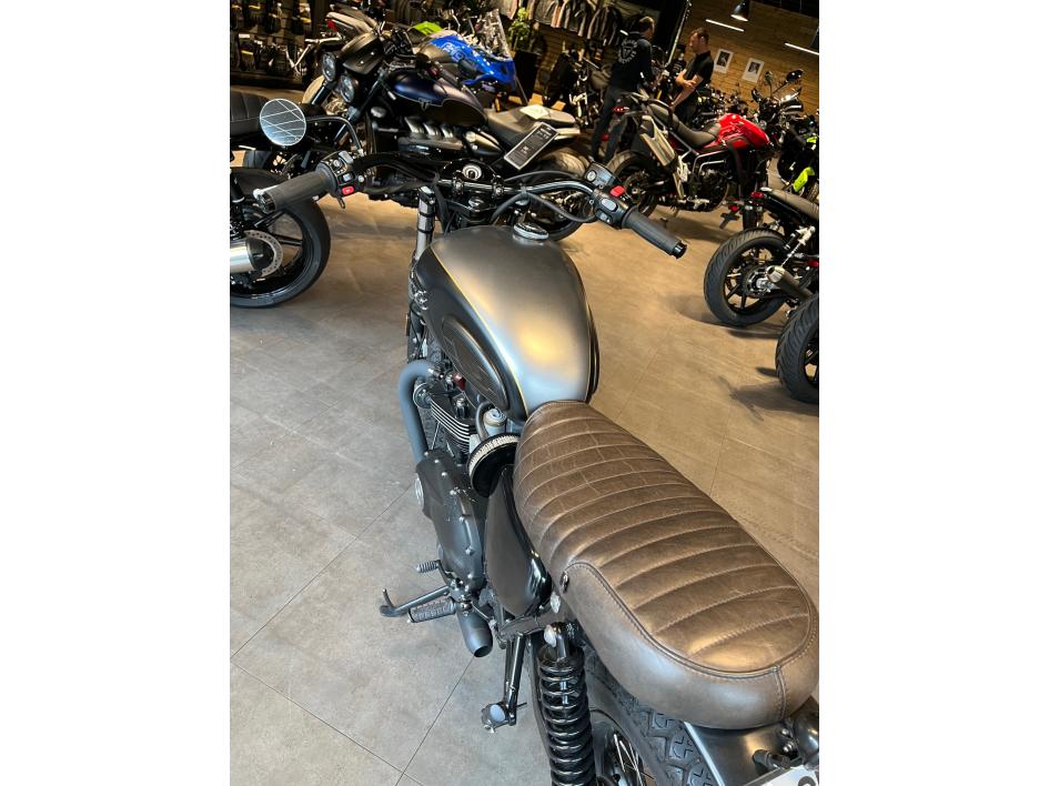 TRIUMPH BONNEVILLE T120 