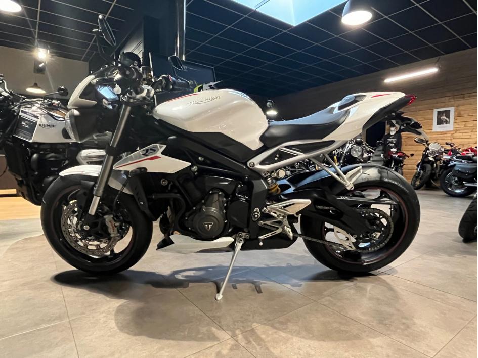 TRIUMPH STREET TRIPLE 765 RS