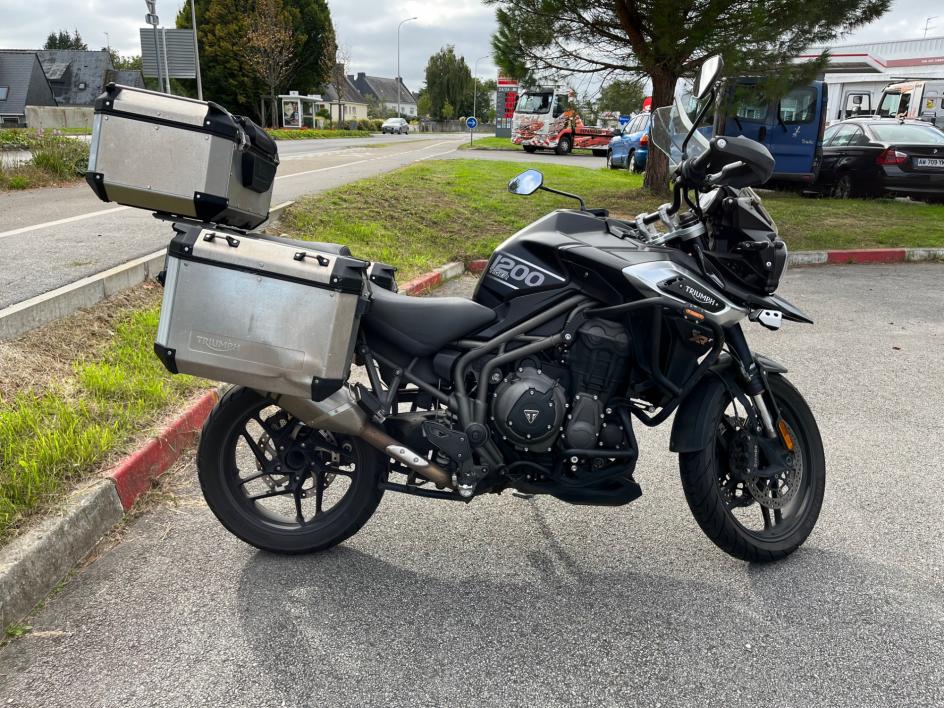 TRIUMPH 1200 TIGER XRT
