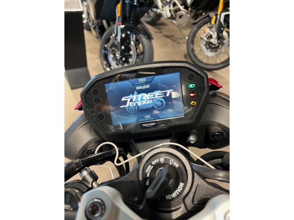 TRIUMPH STREET TRIPLE 765 RS