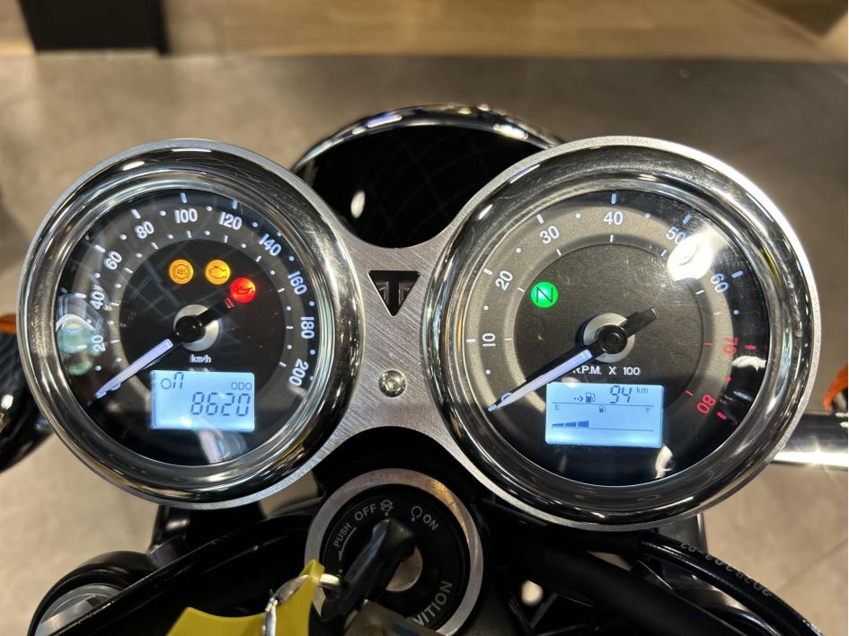TRIUMPH BONNEVILLE T100 900 ELIGIBLE A2