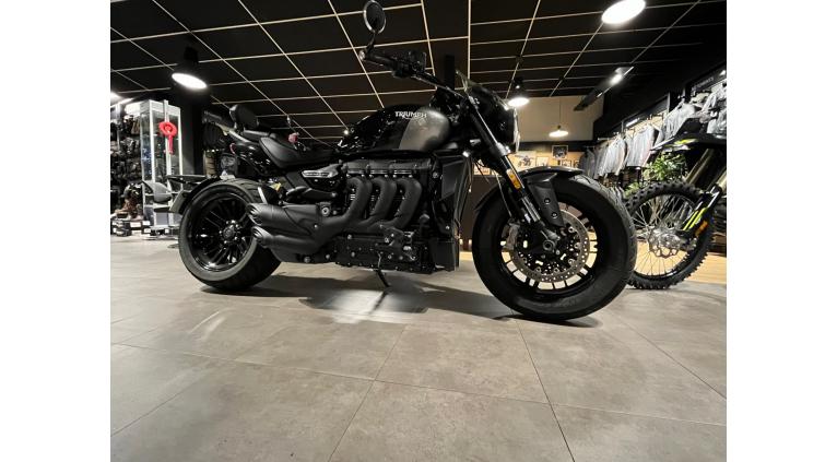 TRIUMPH ROCKET 3 GT TRIPLE BLACK