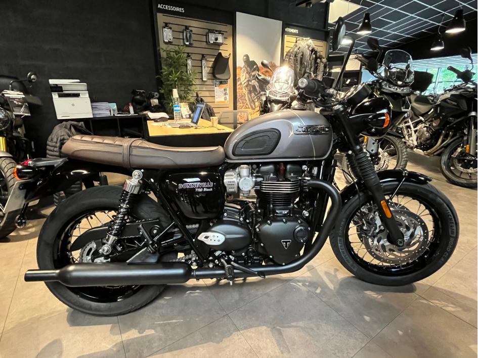 TRIUMPH Bonneville T120 Black