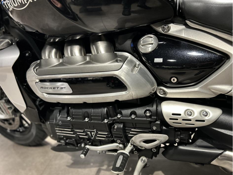 TRIUMPH ROCKET 3 R