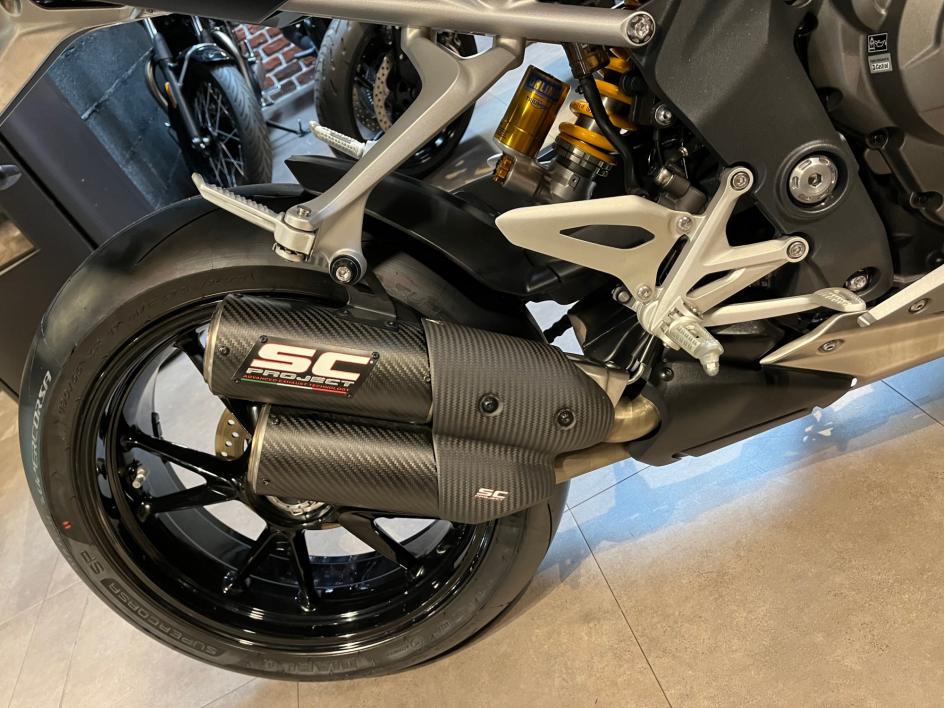 TRIUMPH SPEED TRIPLE 1200 RS