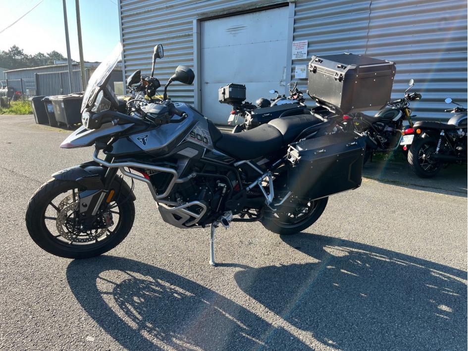 TRIUMPH Tiger 900 GT PRO SERIE 2 - 1ERE MAIN