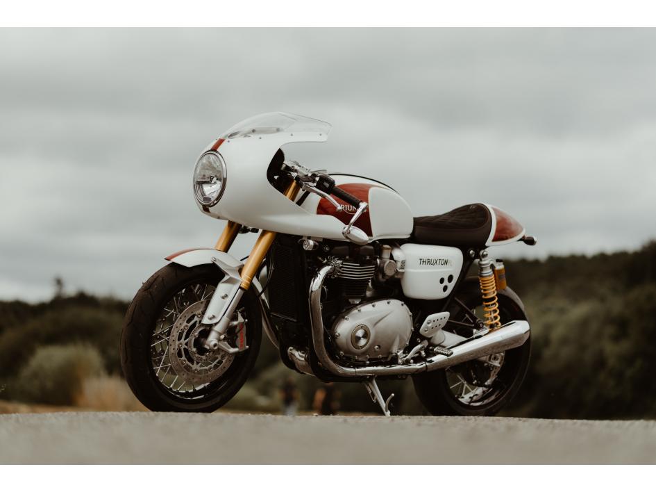 1200 THRUXTON-R CRYSTAL CLASSIC