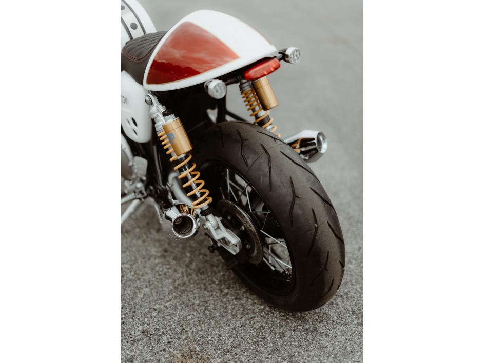 1200 THRUXTON-R CRYSTAL CLASSIC