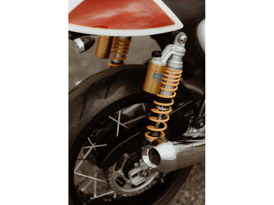 1200 THRUXTON-R CRYSTAL CLASSIC