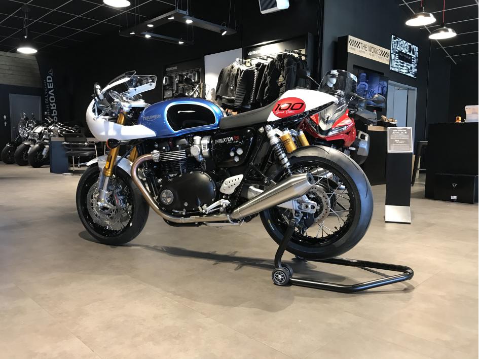 1200 THRUXTON RS TON-UP CAFE RACER