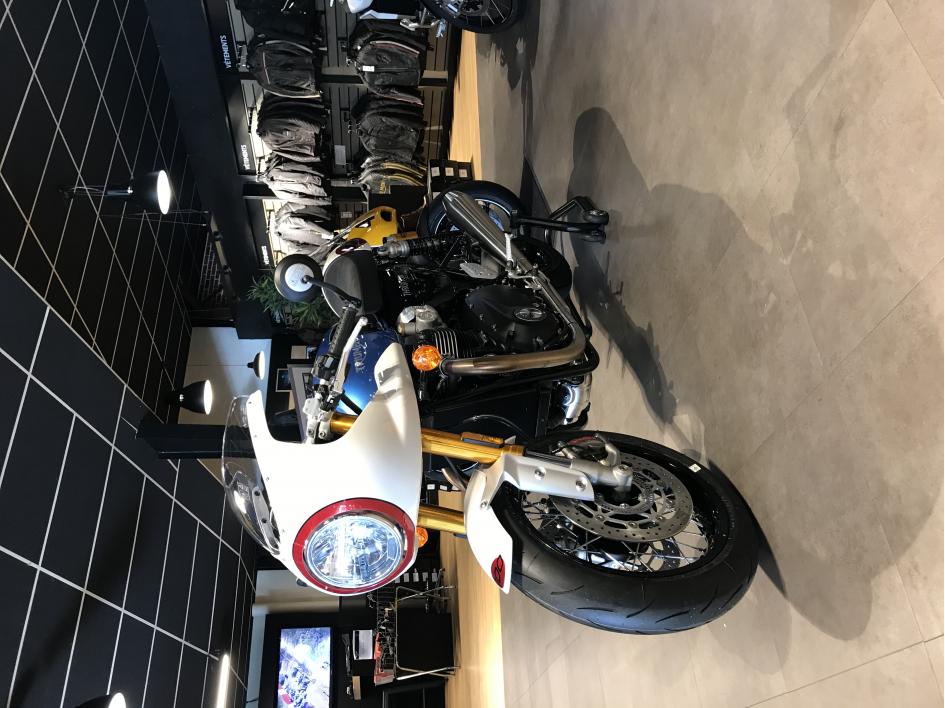 1200 THRUXTON RS TON-UP CAFE RACER