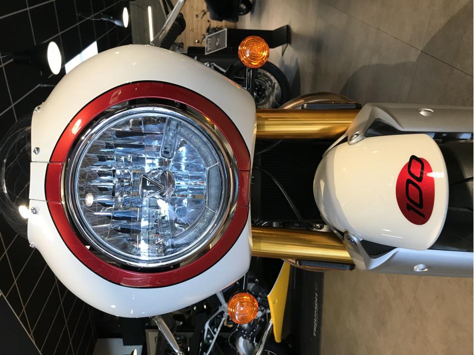 1200 THRUXTON RS TON-UP CAFE RACER