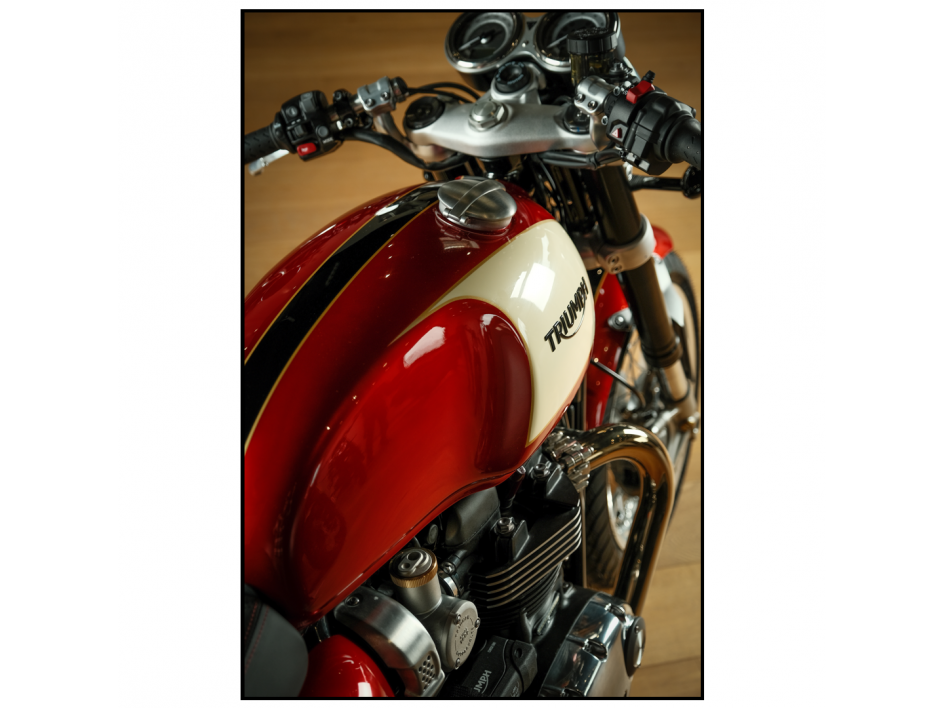 1200 TRUXTON RS CLASSIC CANDY RED & CREAM