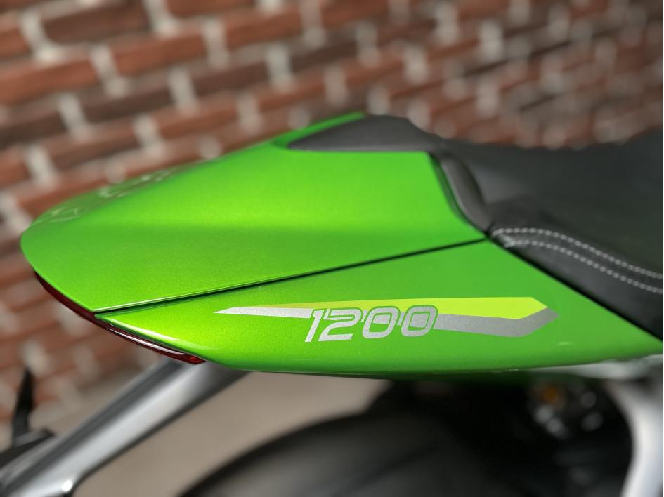 SPEED TRIPLE RS COSMIC GREEN