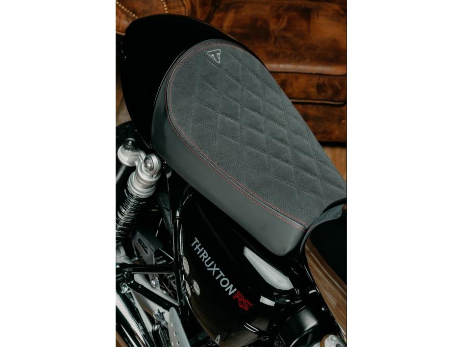 THRUXTON RS CHROME TRACK RACER